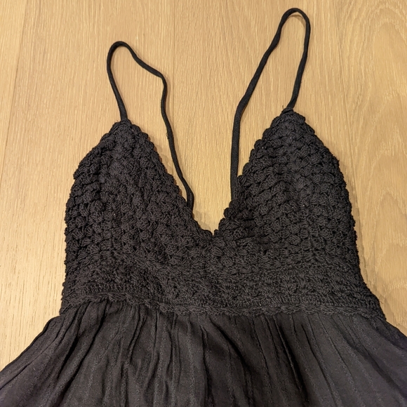 Flowy open back dress - Picture 7 of 8